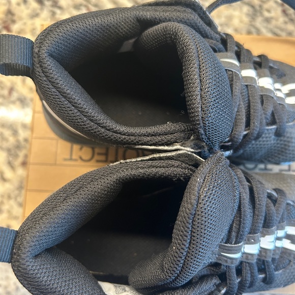 Nike Black Football or Lacrosse Shoes - Picture 7 of 8